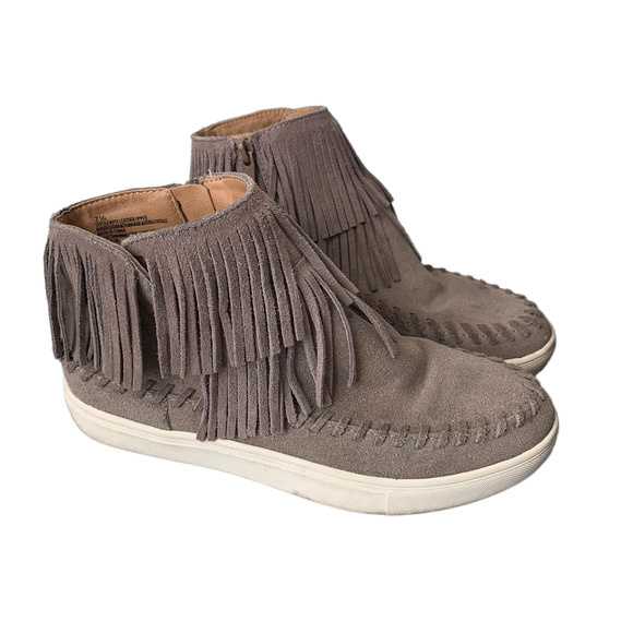 Mossimo Tan Suede Fringed Moccasin Style Shoes Women's Size 7.5 - Picture 1 of 9